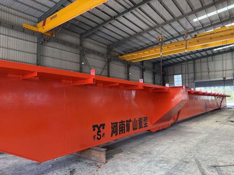 河北邯鄲某鋼鐵貿(mào)易商，2025年已在我公司采購四臺(tái)MG通用門式起重機(jī)，我公司根據(jù)客戶的實(shí)際使用工況，按需設(shè)計(jì)制作，滿足客戶的要求。